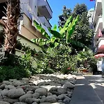 Laguna Pensiune 2*