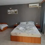 Laguna Pensiune 2*
