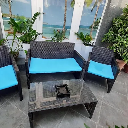 Laguna Гостевой дом 2*