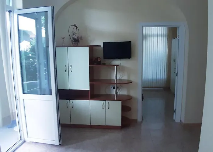 Laguna Къща за гости 2*