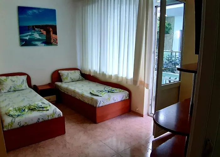 Къща за гости Laguna 2*