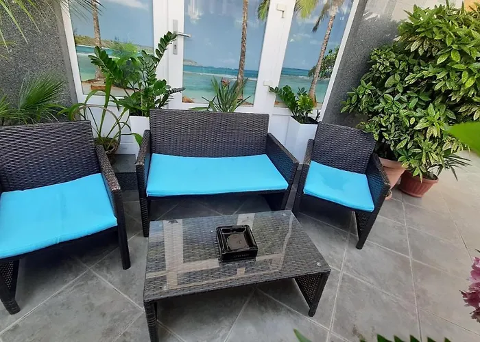 Laguna Гостевой дом 2*